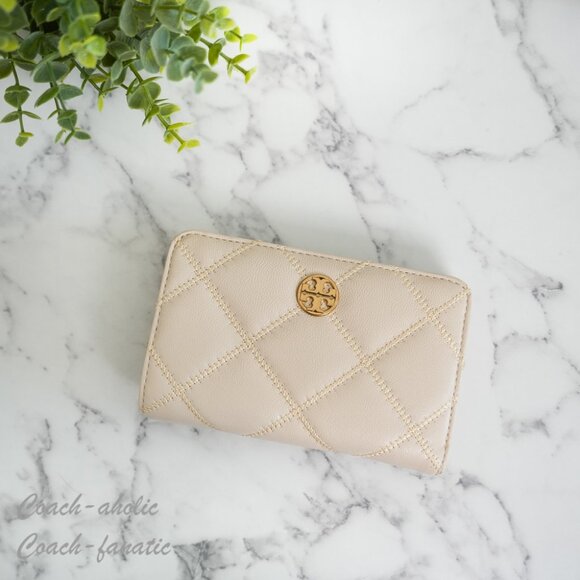 Tory Burch Handbags - NWT Tory Burch 150077 Willa Leather Medium Wallet In Brie